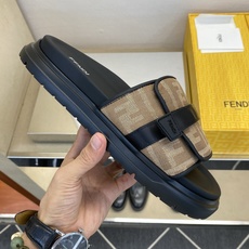 ⚠️F E N D⚠️高品质,顶尖工艺品⚠️男士拖鞋⚠️正码:39-44,38 45 46订制⚠最新夏季 ⚠️F E N D⚠️高品质,顶尖工艺品⚠️男士拖鞋⚠️正码:39-44,38 45 46订制⚠最新夏季