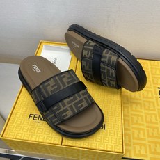 ⚠️F E N D⚠️高品质,顶尖工艺品⚠️男士拖鞋⚠️正码:39-44,38 45 46订制⚠最新夏季 ⚠️F E N D⚠️高品质,顶尖工艺品⚠️男士拖鞋⚠️正码:39-44,38 45 46订制⚠最新夏季