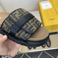 ⚠️F E N D⚠️高品质,顶尖工艺品⚠️男士拖鞋⚠️正码:39-44,38 45 46订制⚠最新夏季 ⚠️F E N D⚠️高品质,顶尖工艺品⚠️男士拖鞋⚠️正码:39-44,38 45 46订制⚠最新夏季