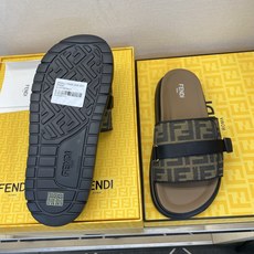 ⚠️F E N D⚠️高品质,顶尖工艺品⚠️男士拖鞋⚠️正码:39-44,38 45 46订制⚠最新夏季 ⚠️F E N D⚠️高品质,顶尖工艺品⚠️男士拖鞋⚠️正码:39-44,38 45 46订制⚠最新夏季