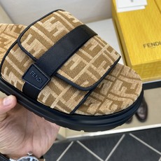 ⚠️F E N D⚠️高品质,顶尖工艺品⚠️男士拖鞋⚠️正码:39-44,38 45 46订制⚠最新夏季 ⚠️F E N D⚠️高品质,顶尖工艺品⚠️男士拖鞋⚠️正码:39-44,38 45 46订制⚠最新夏季