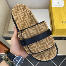 ⚠️F E N D⚠️高品质,顶尖工艺品⚠️男士拖鞋⚠️正码:39-44,38 45 46订制⚠最新夏季 ⚠️F E N D⚠️高品质,顶尖工艺品⚠️男士拖鞋⚠️正码:39-44,38 45 46订制⚠最新夏季