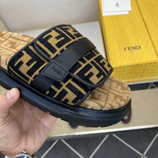 ⚠️F E N D⚠️高品质,顶尖工艺品⚠️男士拖鞋⚠️正码:39-44,38 45 46订制⚠最新夏季 ⚠️F E N D⚠️高品质,顶尖工艺品⚠️男士拖鞋⚠️正码:39-44,38 45 46订制⚠最新夏季