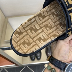 ⚠️F E N D⚠️高品质,顶尖工艺品⚠️男士拖鞋⚠️正码:39-44,38 45 46订制⚠最新夏季 ⚠️F E N D⚠️高品质,顶尖工艺品⚠️男士拖鞋⚠️正码:39-44,38 45 46订制⚠最新夏季