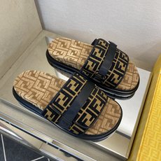 ⚠️F E N D⚠️高品质,顶尖工艺品⚠️男士拖鞋⚠️正码:39-44,38 45 46订制⚠最新夏季 ⚠️F E N D⚠️高品质,顶尖工艺品⚠️男士拖鞋⚠️正码:39-44,38 45 46订制⚠最新夏季