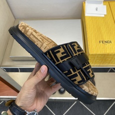 ⚠️F E N D⚠️高品质,顶尖工艺品⚠️男士拖鞋⚠️正码:39-44,38 45 46订制⚠最新夏季 ⚠️F E N D⚠️高品质,顶尖工艺品⚠️男士拖鞋⚠️正码:39-44,38 45 46订制⚠最新夏季
