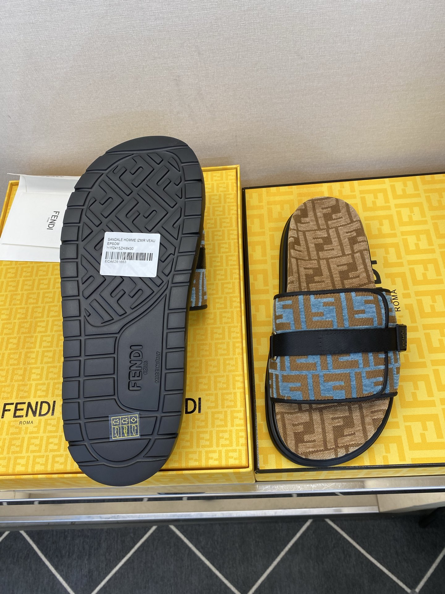 ⚠️F E N D⚠️高品质，顶尖工艺品⚠️男士拖鞋⚠️正码：39－44，38 45 46订制⚠最新夏季