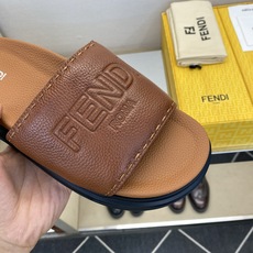 ⚠️F E N D⚠️高品质,顶尖工艺品⚠️男士拖鞋⚠️正码:39-44,38 45 46订制⚠最新夏季 ⚠️F E N D⚠️高品质,顶尖工艺品⚠️男士拖鞋⚠️正码:39-44,38 45 46订制⚠最新夏季
