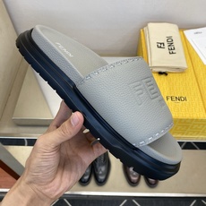 ⚠️F E N D⚠️高品质,顶尖工艺品⚠️男士拖鞋⚠️正码:39-44,38 45 46订制⚠最新夏季 ⚠️F E N D⚠️高品质,顶尖工艺品⚠️男士拖鞋⚠️正码:39-44,38 45 46订制⚠最新夏季