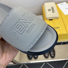 ⚠️F E N D⚠️高品质,顶尖工艺品⚠️男士拖鞋⚠️正码:39-44,38 45 46订制⚠最新夏季 ⚠️F E N D⚠️高品质,顶尖工艺品⚠️男士拖鞋⚠️正码:39-44,38 45 46订制⚠最新夏季