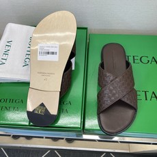 ⚠️B V⚠️顶尖工艺品⚠️男士真皮底拖鞋⚠️正码:39-44,38 45 46订制⚠最新夏季新款男士皮 ⚠️B V⚠️顶尖工艺品⚠️男士真皮底拖鞋⚠️正码:39-44,38 45 46订制⚠最新夏季新款男士皮