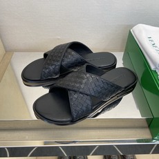 ⚠️B V⚠️顶尖工艺品⚠️男士真皮底拖鞋⚠️正码:39-44,38 45 46订制⚠最新夏季新款男士皮 ⚠️B V⚠️顶尖工艺品⚠️男士真皮底拖鞋⚠️正码:39-44,38 45 46订制⚠最新夏季新款男士皮