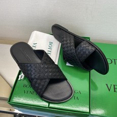 ⚠️B V⚠️顶尖工艺品⚠️男士真皮底拖鞋⚠️正码:39-44,38 45 46订制⚠最新夏季新款男士皮 ⚠️B V⚠️顶尖工艺品⚠️男士真皮底拖鞋⚠️正码:39-44,38 45 46订制⚠最新夏季新款男士皮
