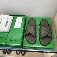 ⚠️B V⚠️顶尖工艺品⚠️男士真皮底拖鞋⚠️正码:39-44,38 45 46订制⚠最新夏季新款男士皮 ⚠️B V⚠️顶尖工艺品⚠️男士真皮底拖鞋⚠️正码:39-44,38 45 46订制⚠最新夏季新款男士皮