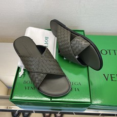 ⚠️B V⚠️顶尖工艺品⚠️男士真皮底拖鞋⚠️正码:39-44,38 45 46订制⚠最新夏季新款男士皮 ⚠️B V⚠️顶尖工艺品⚠️男士真皮底拖鞋⚠️正码:39-44,38 45 46订制⚠最新夏季新款男士皮