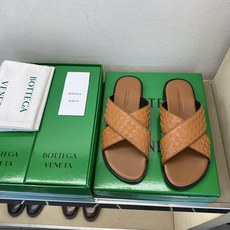 ⚠️B V⚠️顶尖工艺品⚠️男士真皮底拖鞋⚠️正码:39-44,38 45 46订制⚠最新夏季新款男士皮 ⚠️B V⚠️顶尖工艺品⚠️男士真皮底拖鞋⚠️正码:39-44,38 45 46订制⚠最新夏季新款男士皮