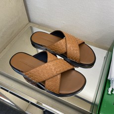 ⚠️B V⚠️顶尖工艺品⚠️男士真皮底拖鞋⚠️正码:39-44,38 45 46订制⚠最新夏季新款男士皮 ⚠️B V⚠️顶尖工艺品⚠️男士真皮底拖鞋⚠️正码:39-44,38 45 46订制⚠最新夏季新款男士皮
