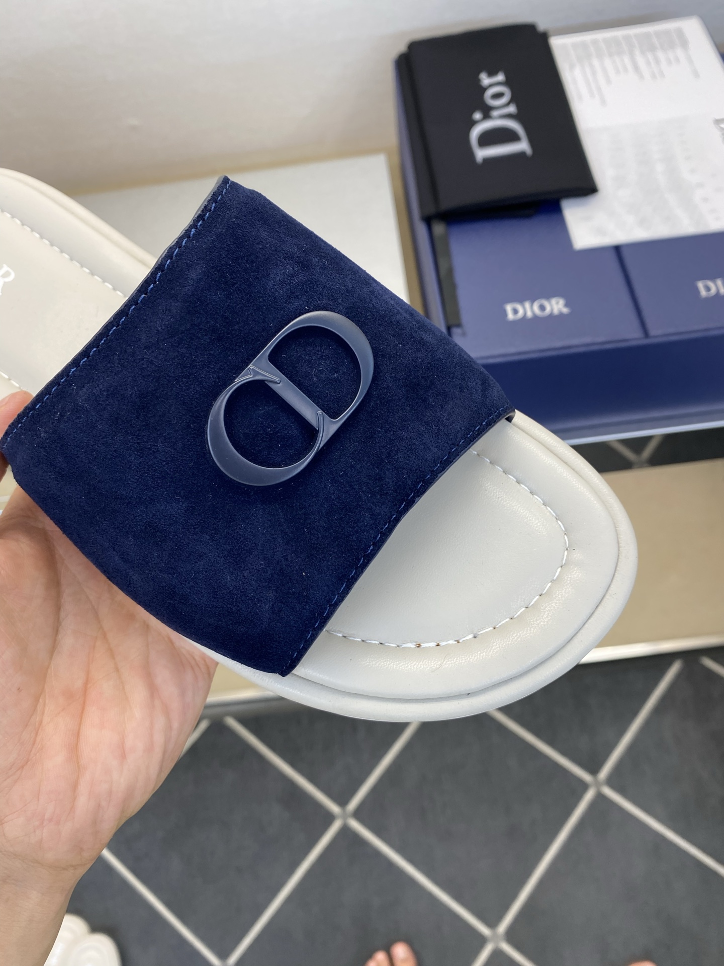 ⚠️Dior ⚠️顶尖工艺品⚠️男士拖鞋⚠️正码：39－44，38 45 46订制⚠最新夏季新款男士皮底