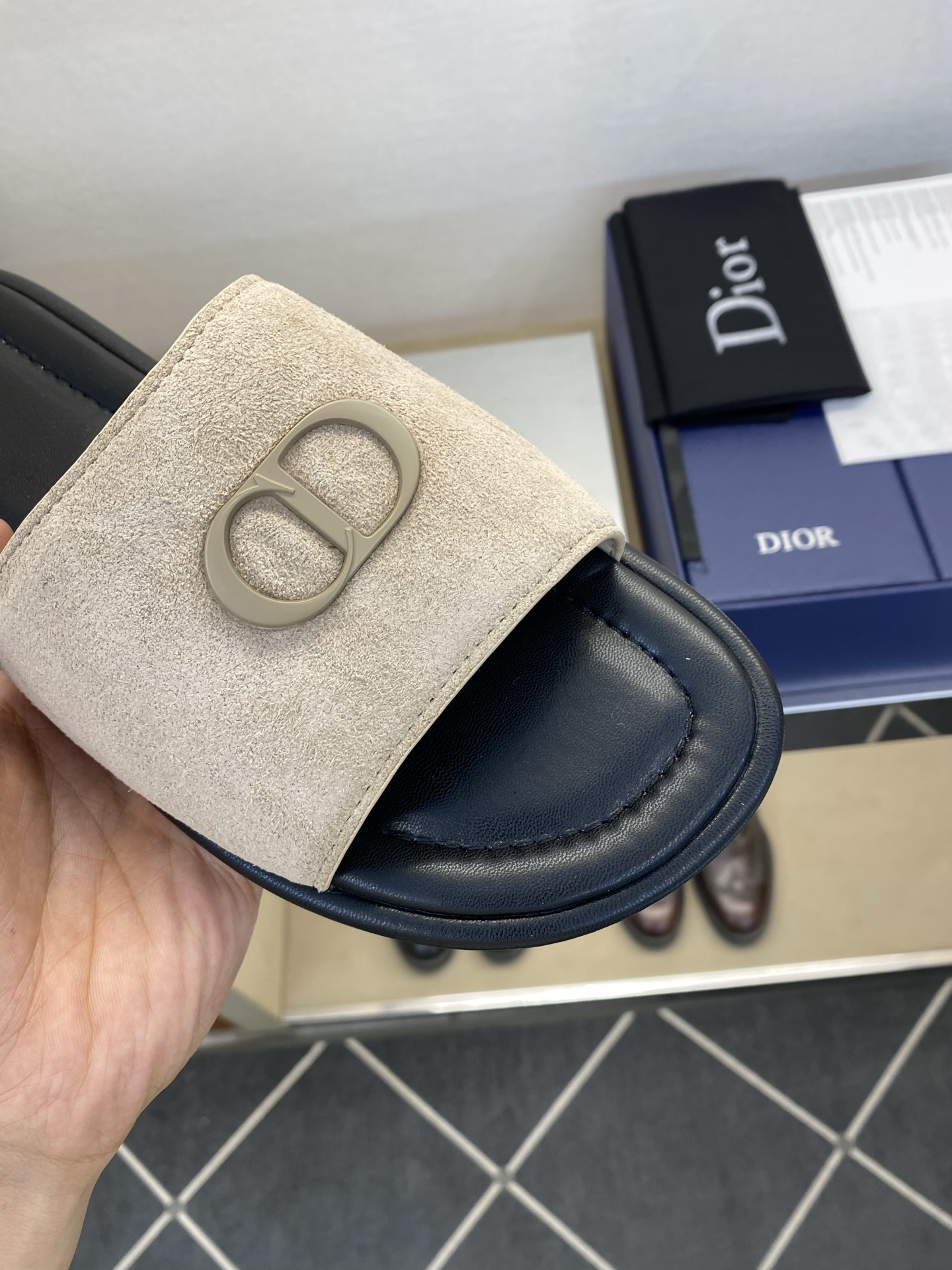 ⚠️Dior ⚠️顶尖工艺品⚠️男士拖鞋⚠️正码：39－44，38 45 46订制⚠最新夏季新款男士皮底