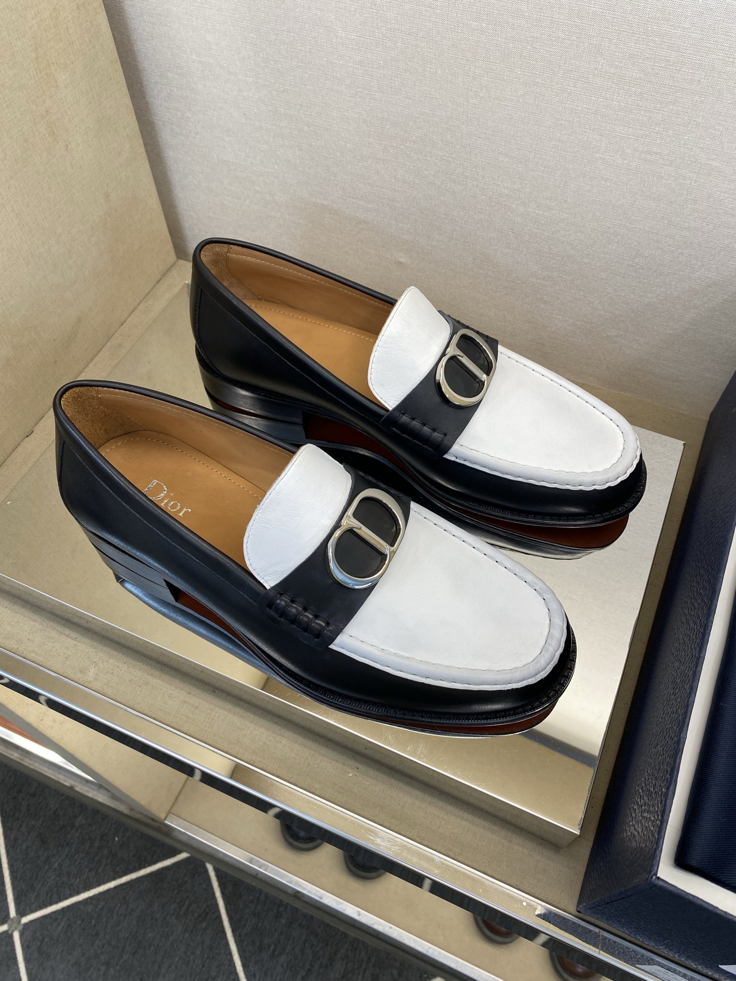 디올 신발 129079 Dior Shoes 썸네일 이미지