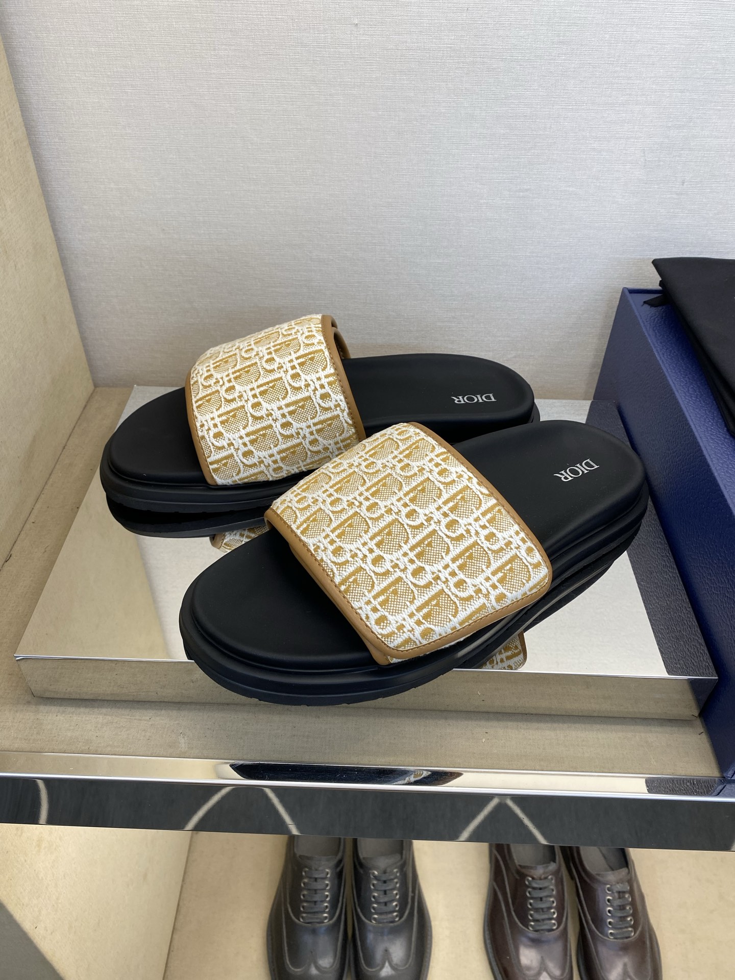 디올 신발 134592 Dior Shoes 썸네일 이미지