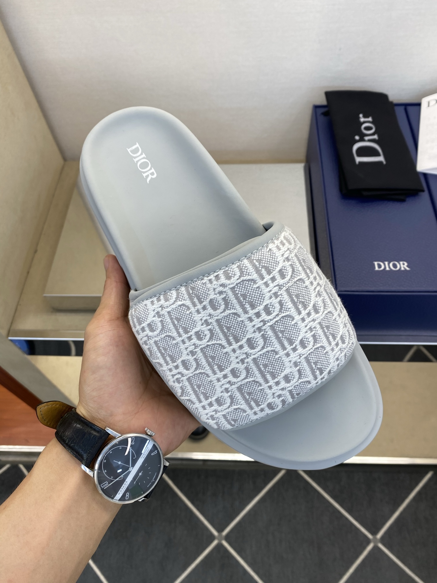디올 신발 134589 Dior Shoes 썸네일 이미지