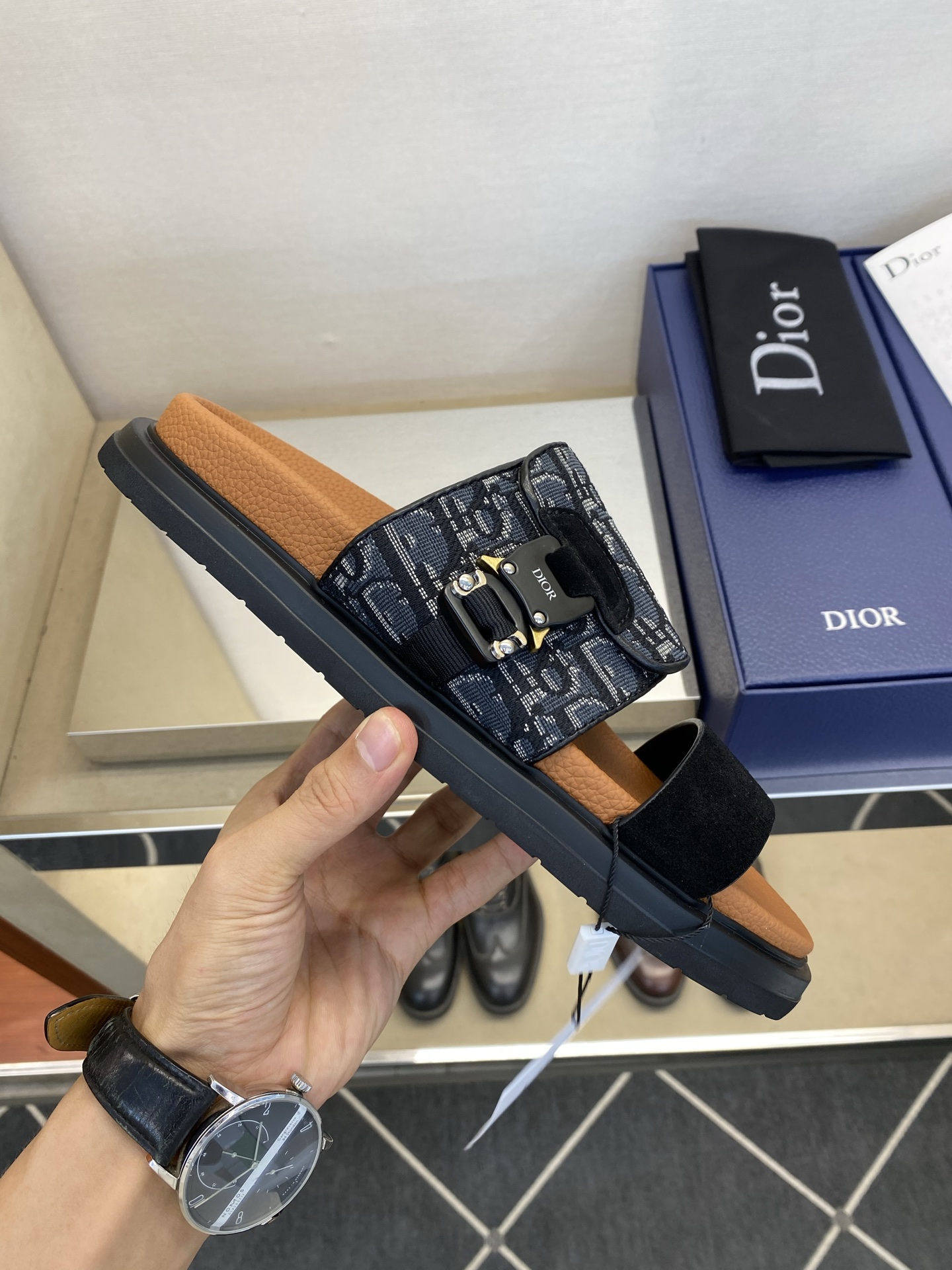 디올 신발 134584 Dior Shoes 썸네일 이미지