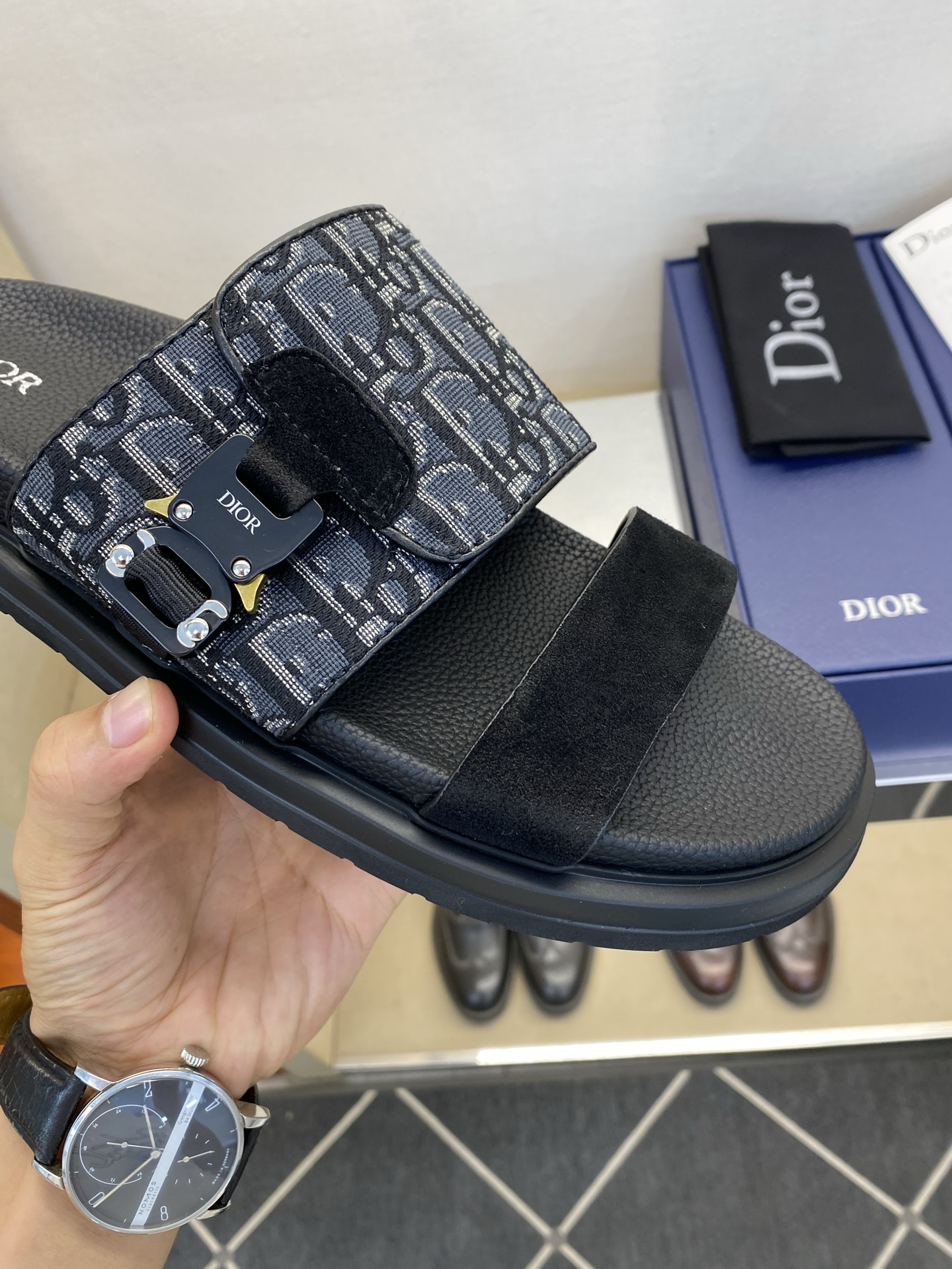 디올 신발 134582 Dior Shoes 썸네일 이미지