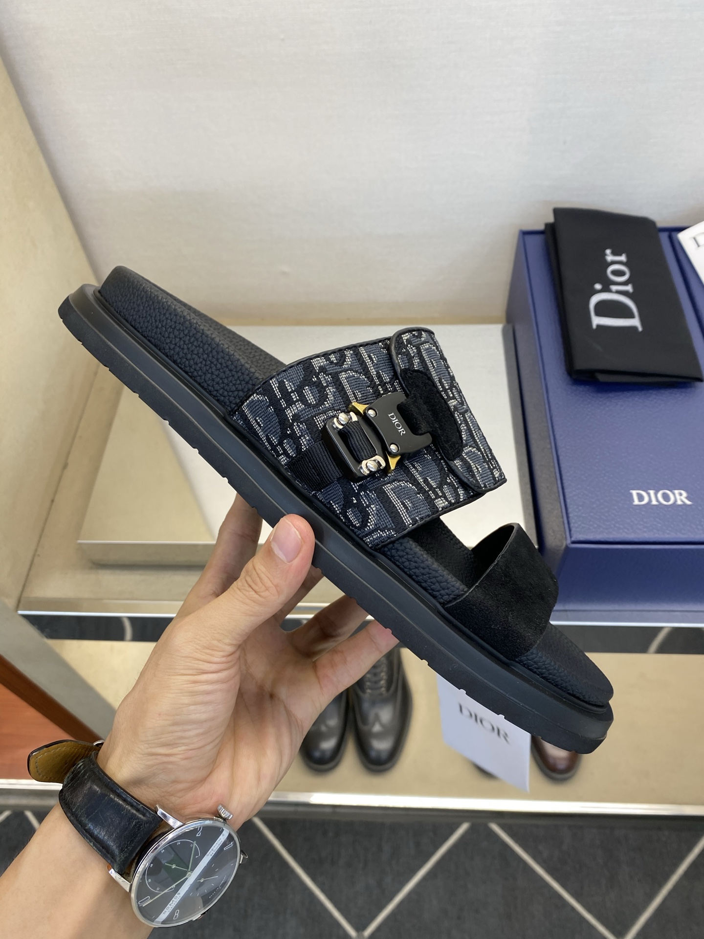 디올 신발 134582 Dior Shoes 썸네일 이미지