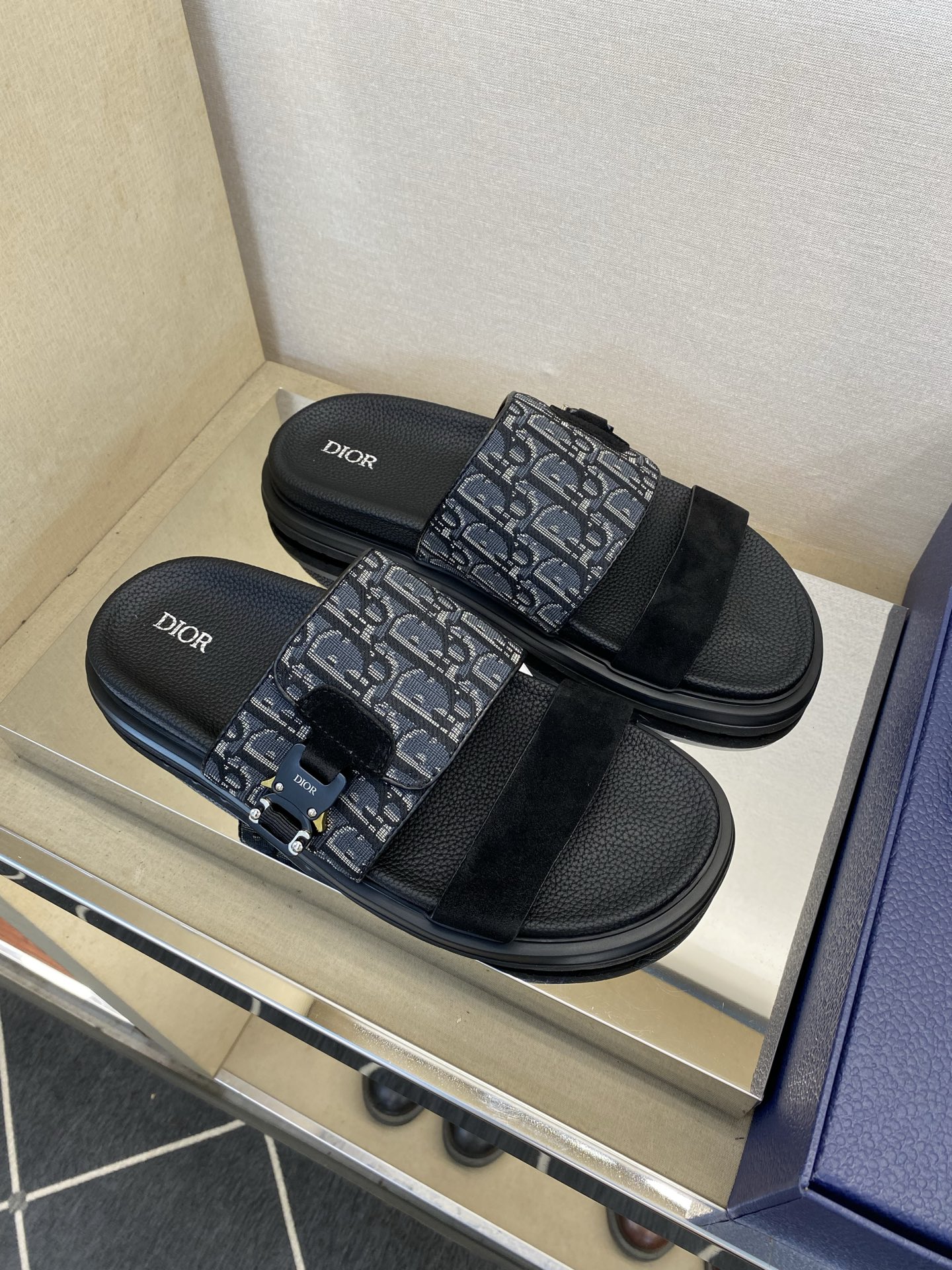 디올 신발 134582 Dior Shoes 썸네일 이미지