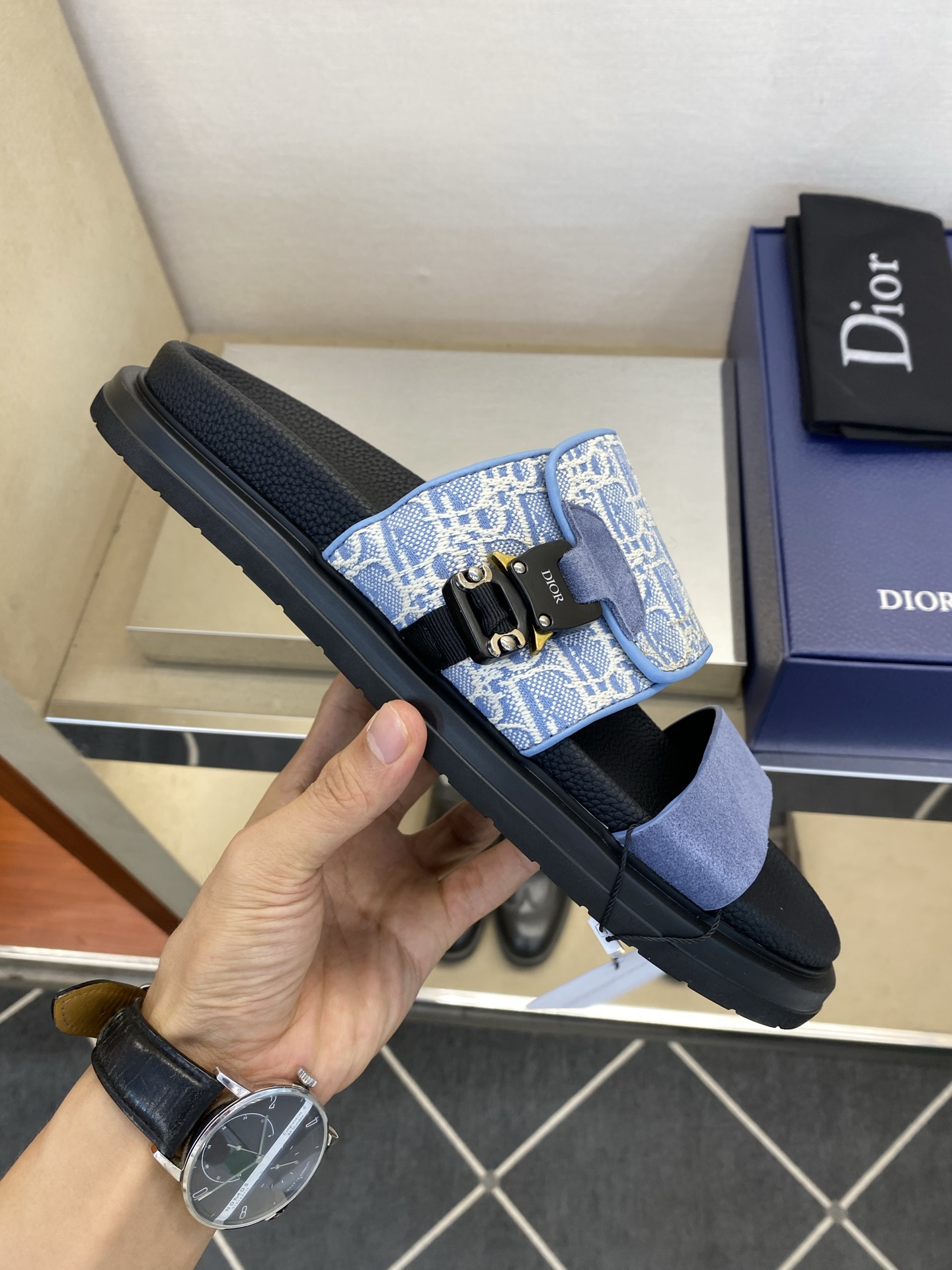 디올 신발 134579 Dior Shoes 썸네일 이미지