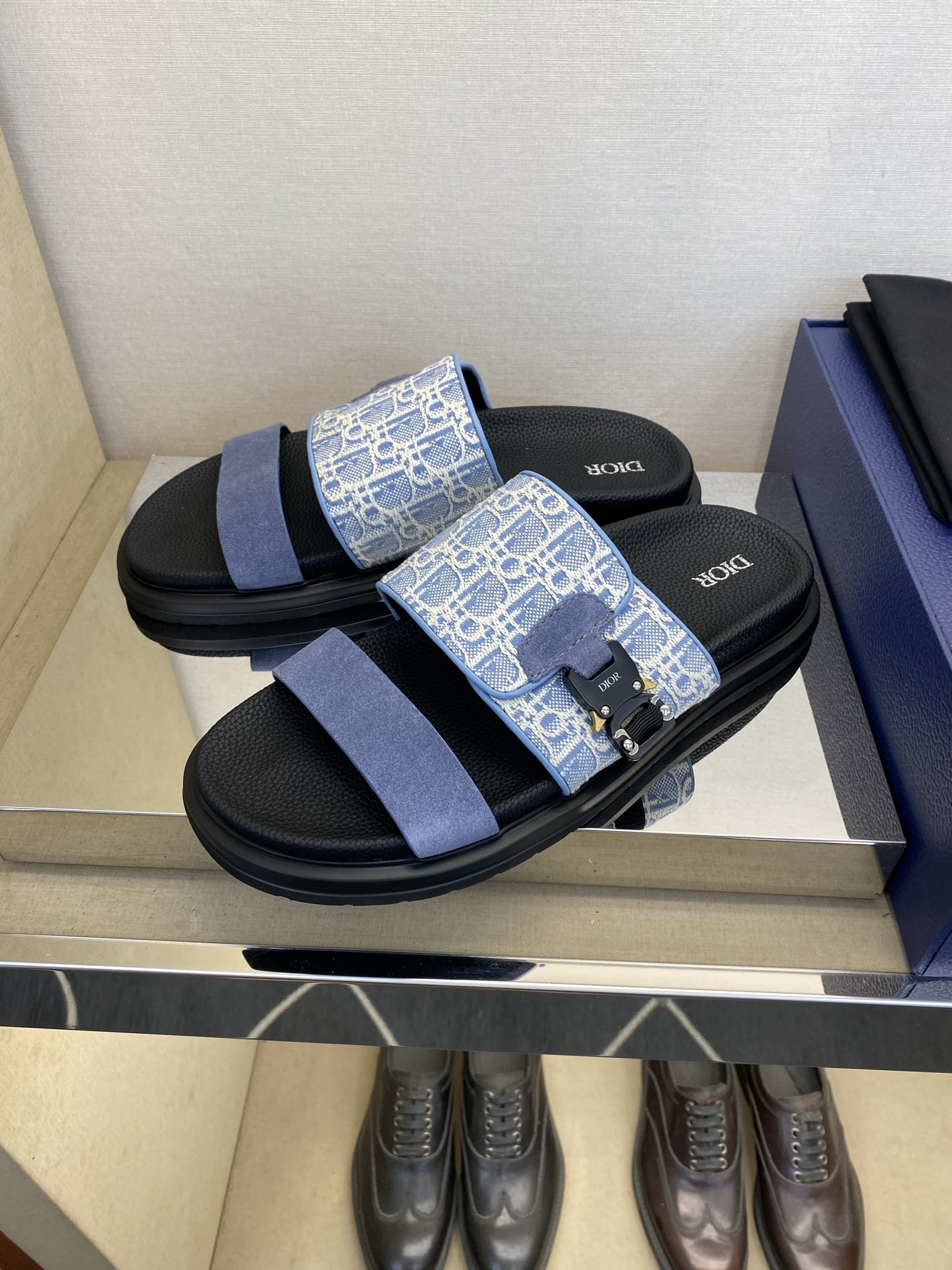 디올 신발 134579 Dior Shoes 썸네일 이미지