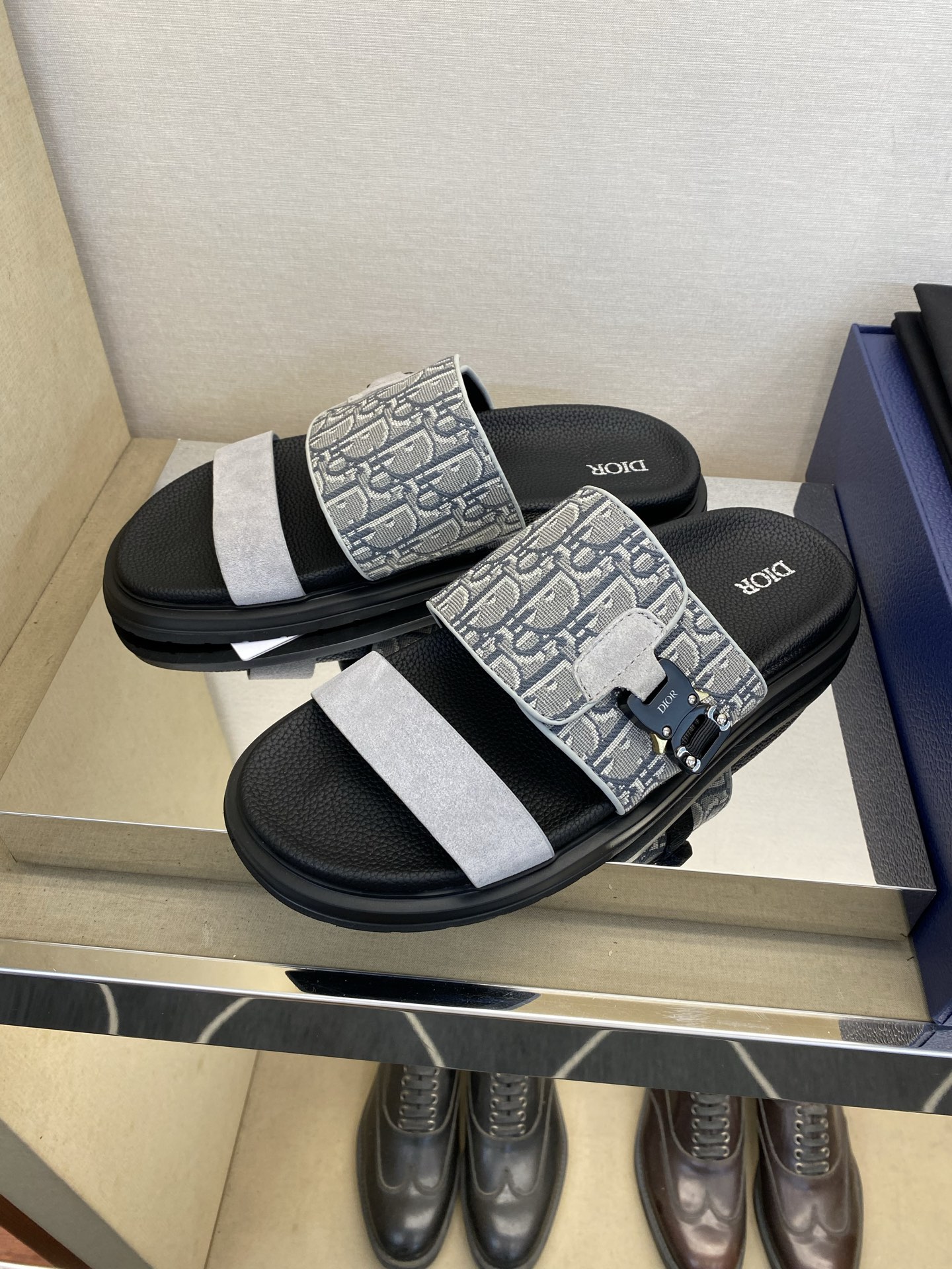 디올 신발 134570 Dior Shoes 썸네일 이미지