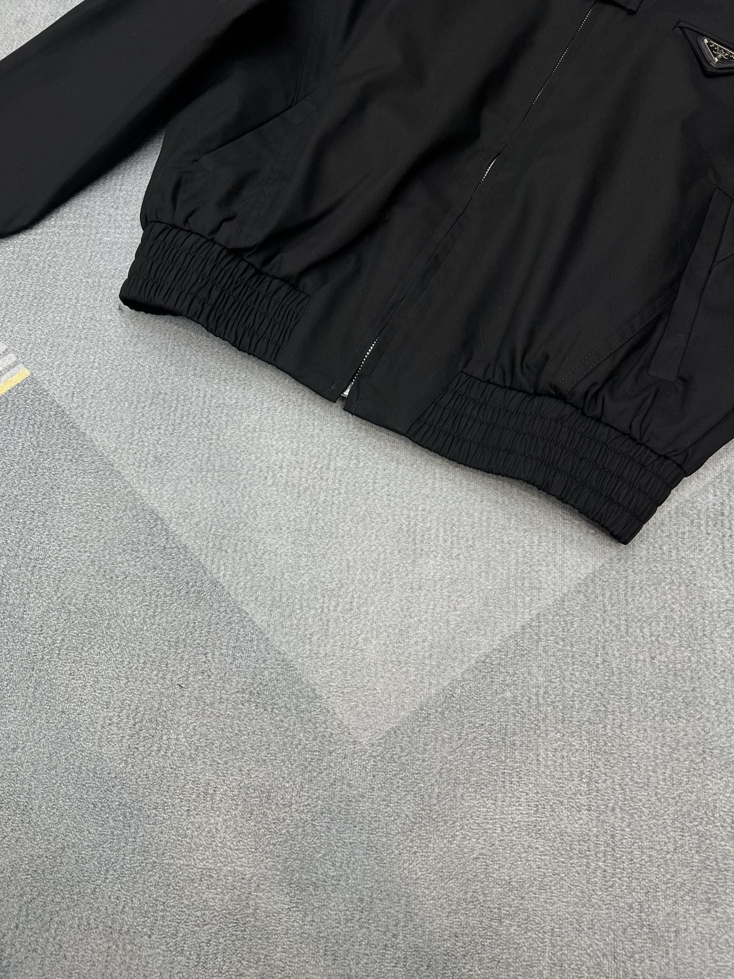 Abbigliamento Giacca & Soprabito Nero Collezione Autunno/Inverno 7 i1729582154 4170 3