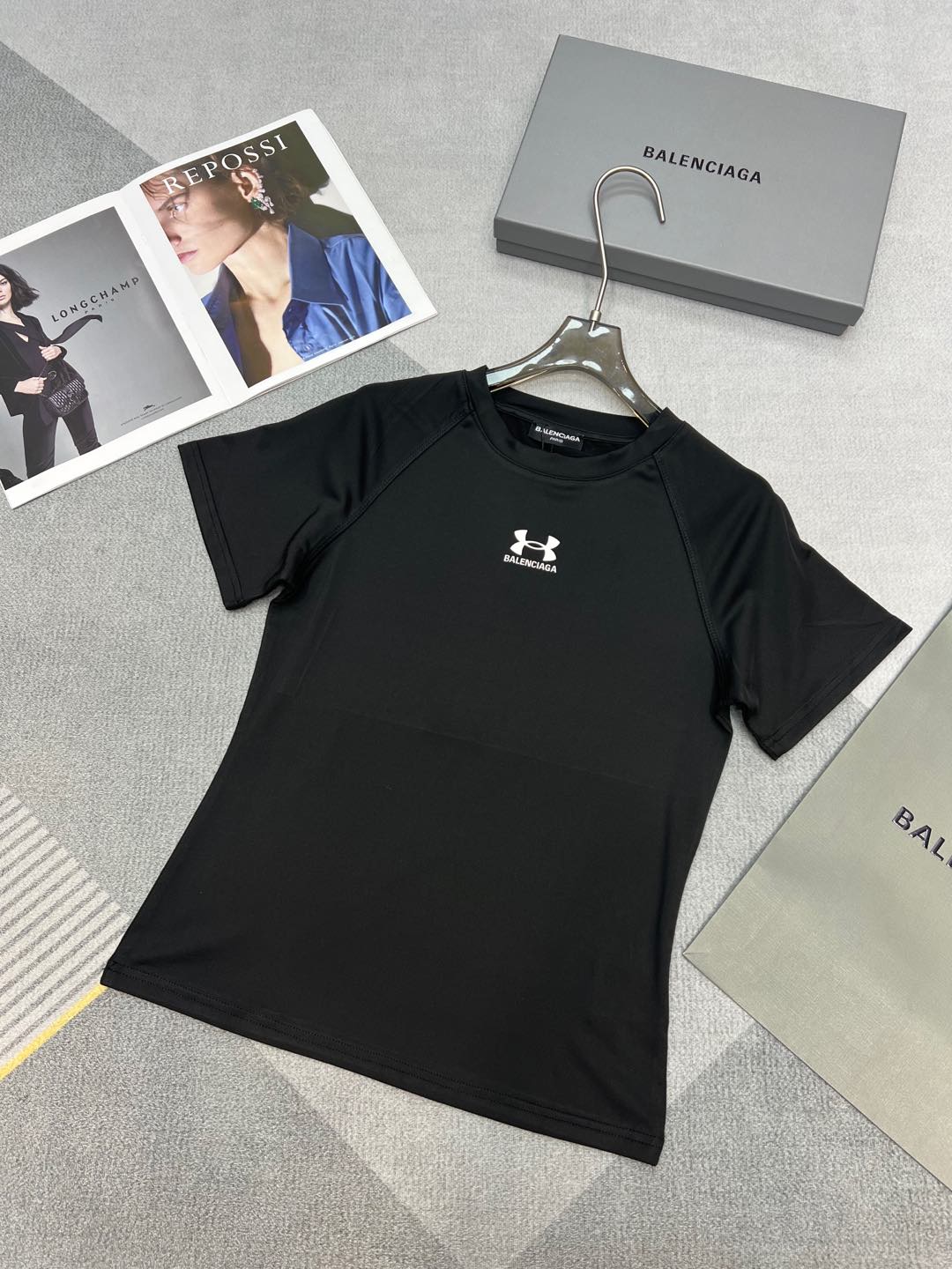 NO:297110,Balenclaga Under Armour co-branded short-sleeved SML, balenciaga, T-shirt, alexander wang19860909Balenclaga安德玛联名款短袖SML,,balenciaga,T-shirt,alexander wang,Women's clothing