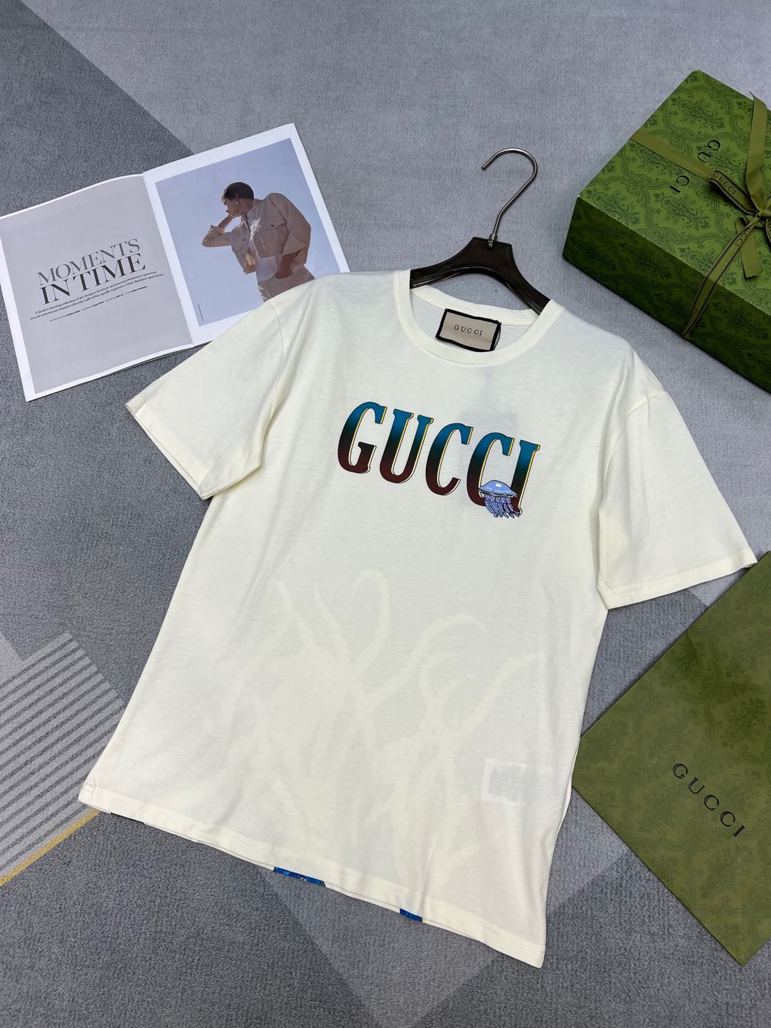 NO:297996,GUCCI new printed cotton T-shirt short-sleeved SML, gucci, T-shirt,tees, t-shirt,alexander wang19860909GUCCI新款印花棉质T恤短袖 SML,,gucci,T-shirt,tees，t-shirt,alexander wang,Women's clothing