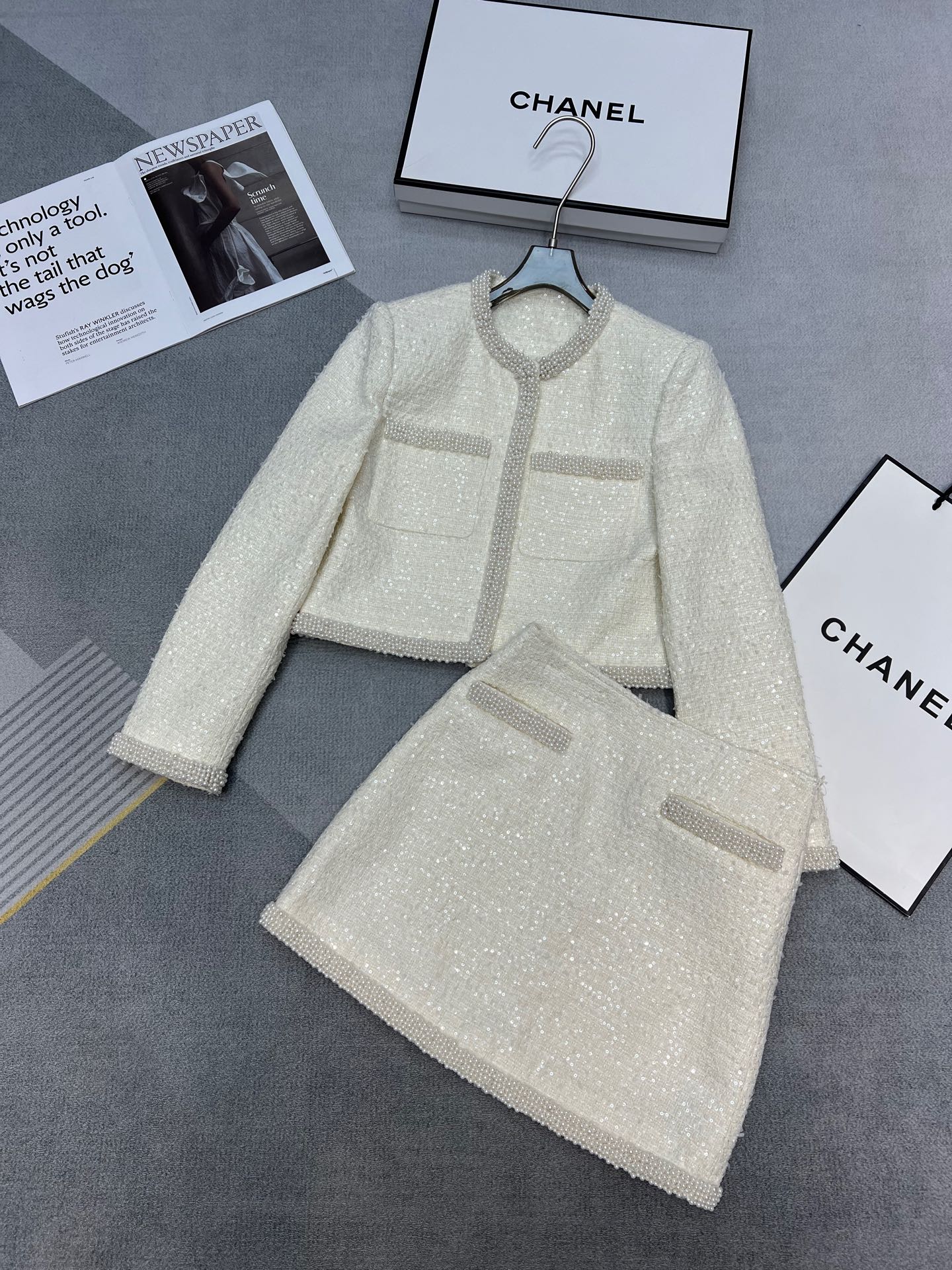 NO:316322,High-quality S*P Early Spring Series Super beautiful coarse spun small fragrance style set Braided fabric and heavy-industrial sequins blend Pure handmade pearl webbing sewing A set of milky white super beautiful and noble, full of details SML jacket 390SML skirt, skirts, jackets & coats, alexander wang19860909高品质S*P 早春系列 超美的粗纺小香风套装 编织面料还有重工亮片混纺 纯手工珍珠织带缝制 一套奶白色超级美丽贵气 细节满满看得见 SML外套390SML半裙,,skirts,jackets & coats,alexander wang,Women's clothing