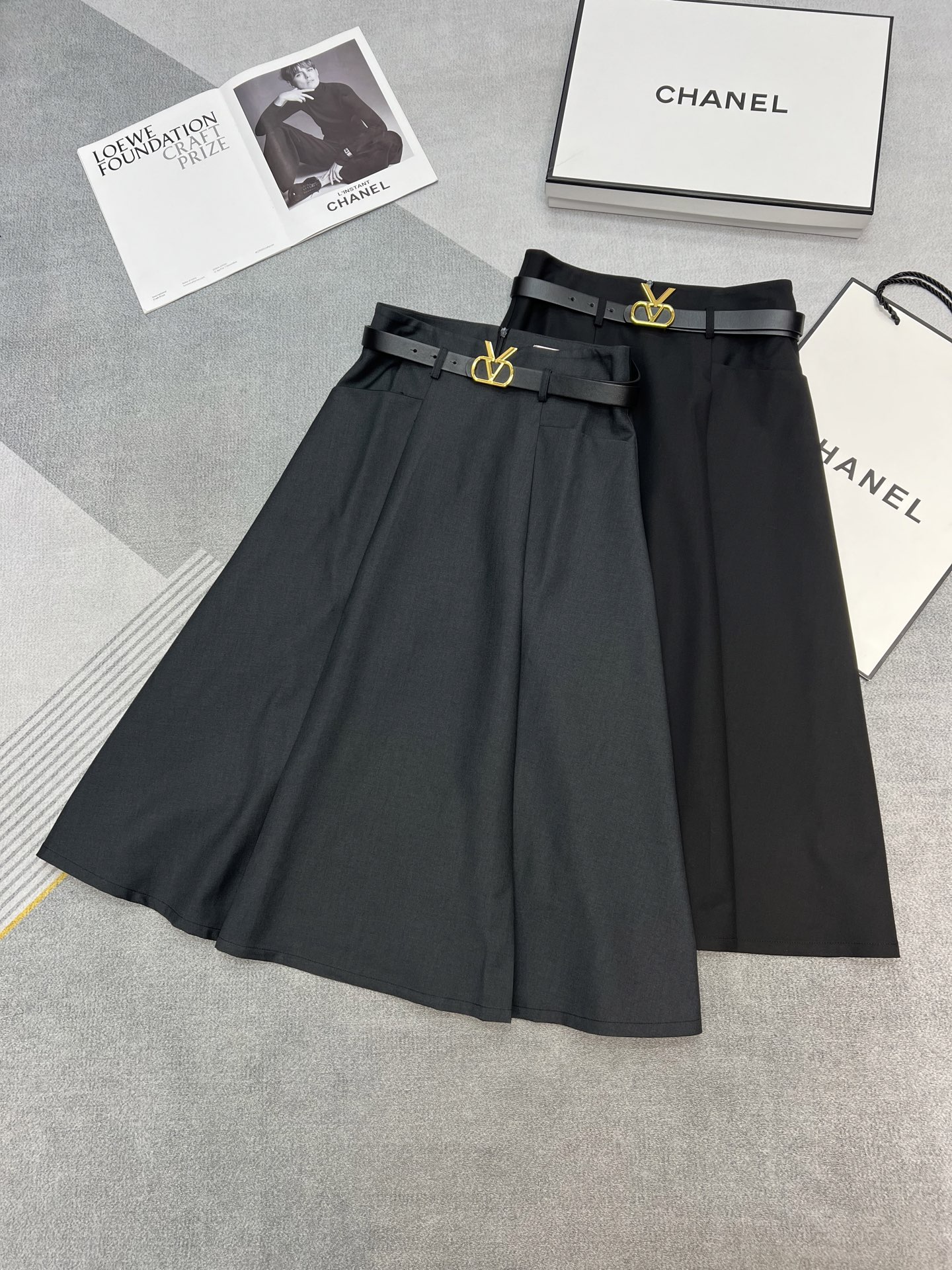NO:311910,High-quality V home 25 early spring new casual skirt/V metal logo/matched with high-end belt/high-quality black gray SM, skirts, alexander wang19860909高品质V家25早春新款休闲半裙/V金属Logo/搭配高级腰带/高品质黑色灰色SM,,skirts,alexander wang,Women's clothing