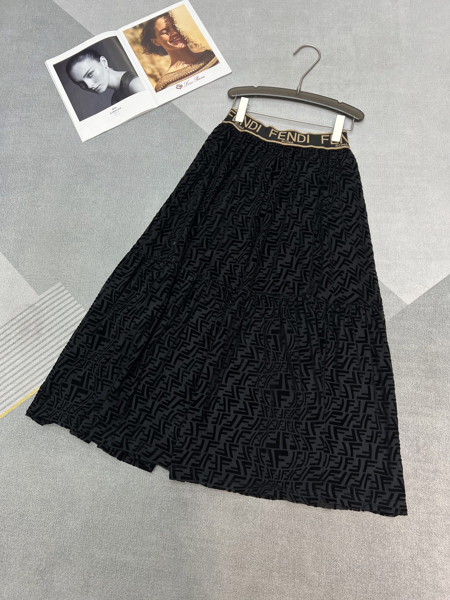 NO:318163,High-quality FENDI 2025 spring and summer new elastic logo elastic waist FF letter mesh flocking logo skirt black SML, fendi, skirts, alexander wang19860909高品质FENDI2025春夏新款弹力logo橡筋腰FF字母网纱植绒logo半裙黑色SML,,fendi,skirts,alexander wang,Women's clothing