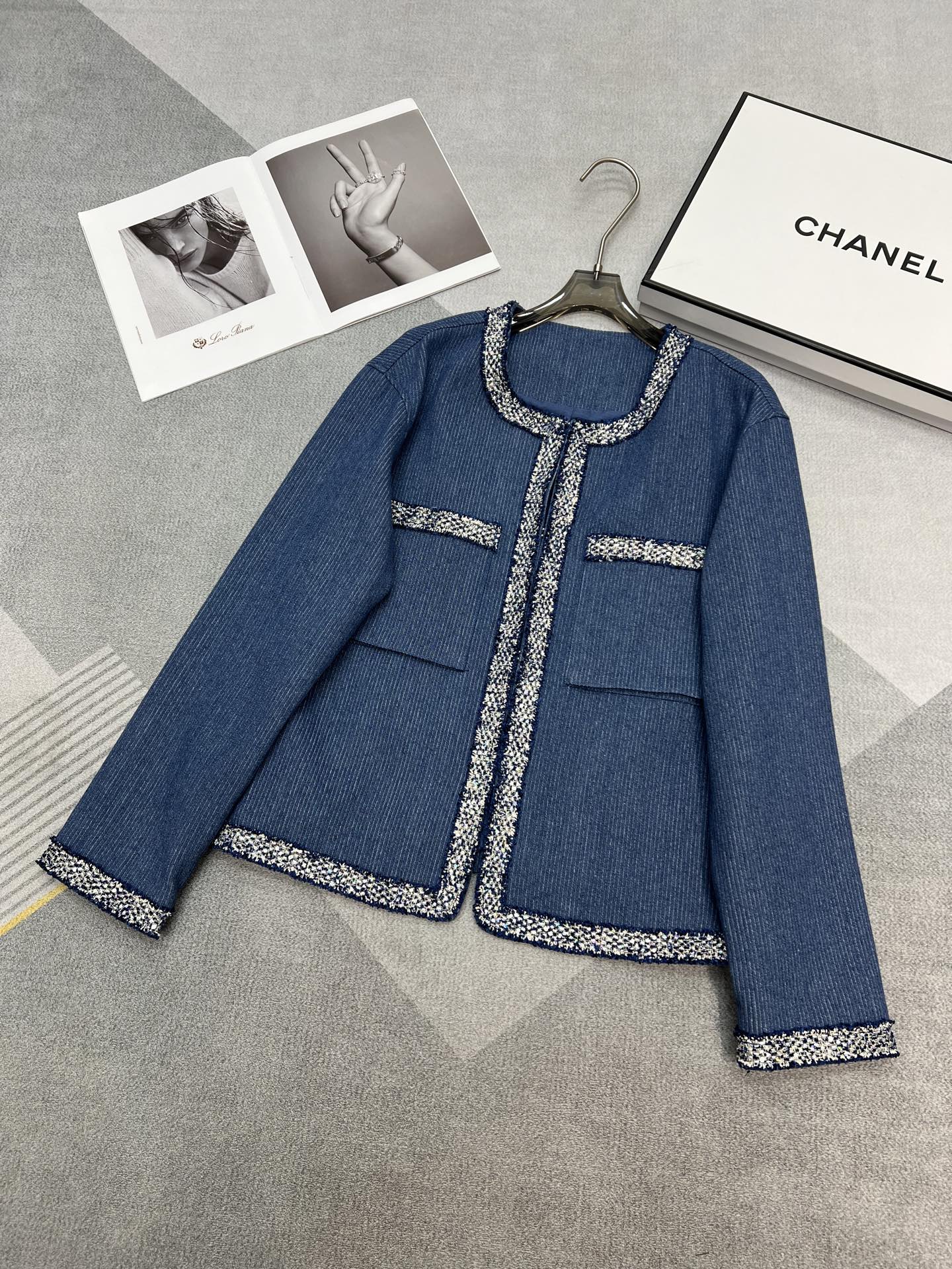 NO:318140,High-quality Xiaoxiang 25 spring and summer new style small bead pieces double pocket design jacket/SML, jackets & coats, alexander wang19860909高品质小香25春夏新款拼小珠片双口袋设计外套/SML,,jackets & coats,alexander wang,Women's clothing
