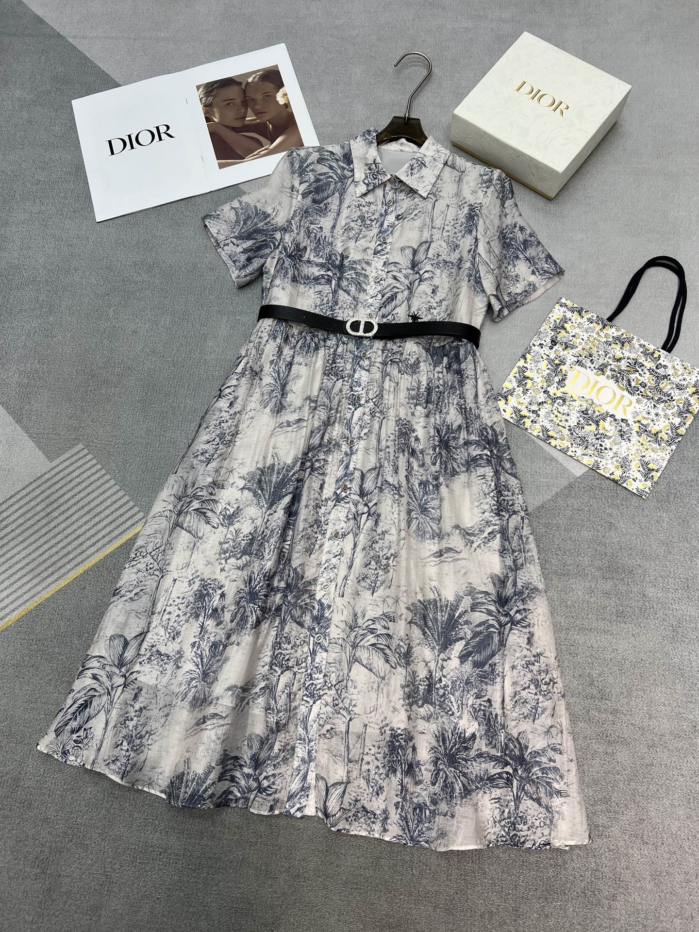 NO:328224,High-quality Dio*25 summer new blue patterned dress/matched with high-end belt/SML,,dior,skirts,alexander wang19860909高品质Dio*25年夏季新款蓝色花纹图案连衣裙/搭配高级腰带/SML,,dior,skirts,alexander wang,Women's clothing