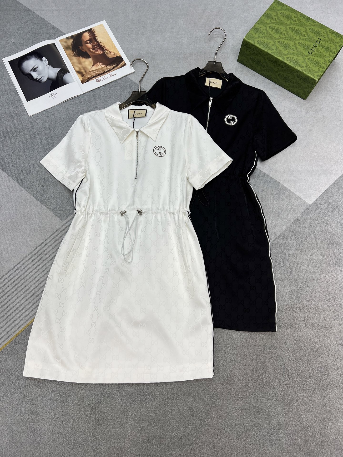 NO:328241,High-quality GUCCI/2025 summer new short dress, lapel zipper design, drawstring waist, side pockets, GG jacquard tensile custom fabric high-end grade, 2 colors SML, gucci, skirts, alexander wang19860909高品质GUCCI/2025夏季新品短款连衣裙,翻领拉链设计,抽绳收腰,两侧袋,GG提花天丝定制面料高级上档次,2色SML,,gucci,skirts,alexander wang,Women's clothing