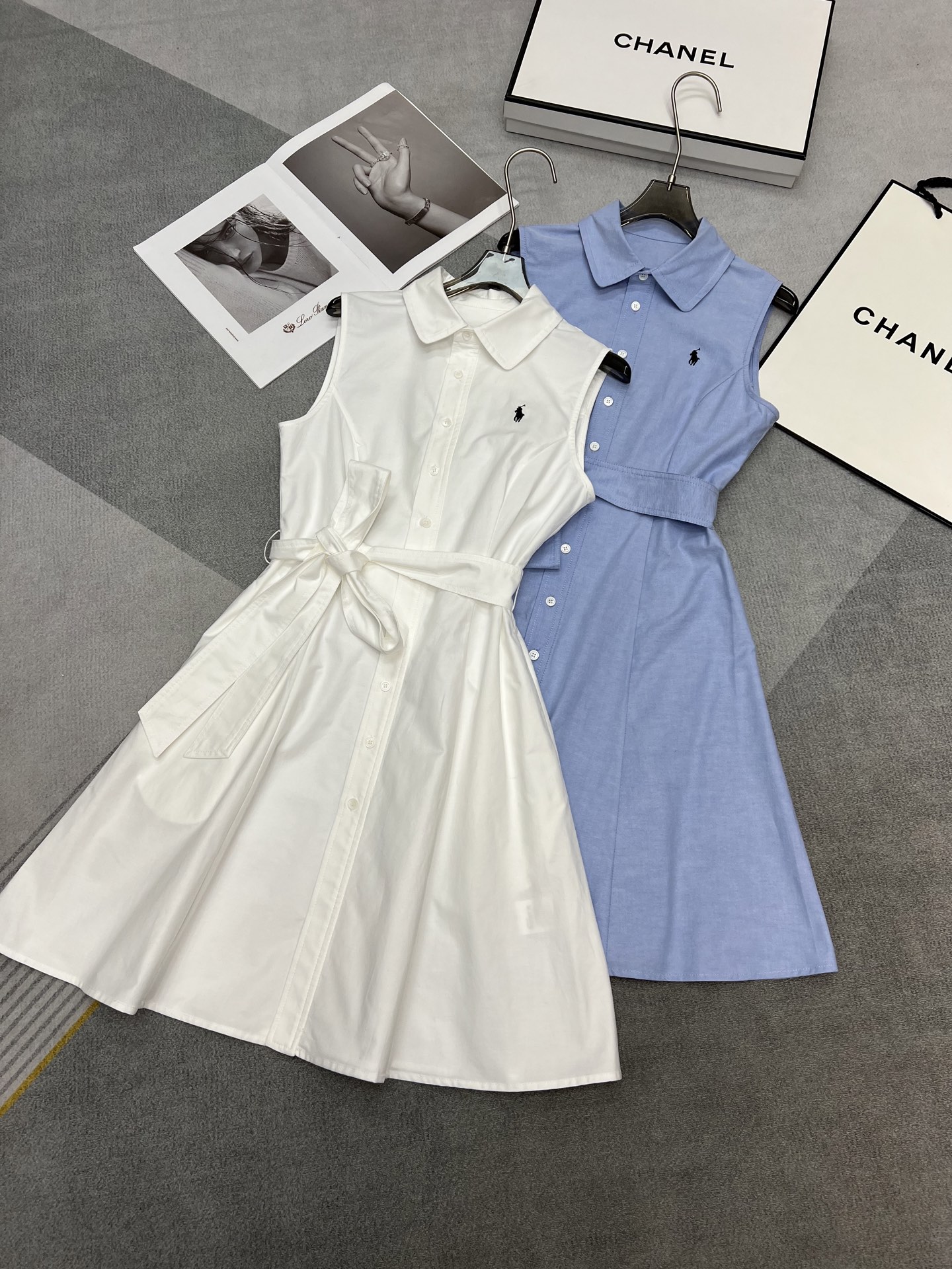 NO:334455,High-quality Ruff* summer series Very classic Ruff design style Golf style High-quality Oxford cloth pure cotton fabric Skin-friendly and well-weared with texture Sleeveless dress style Real white moonlight skirt Temperament sky blue and pure white 2 colors SML, skirts, alexander wang19860909高品质拉夫*夏季系列 很经典的拉夫设计款 高尔夫风格 采用高品质牛津布纯棉面料 亲肤好穿有质感 无袖连衣裙款式 真的白月光小裙子 气质天蓝和纯白2色SML,,skirts,alexander wang,Women's clothing