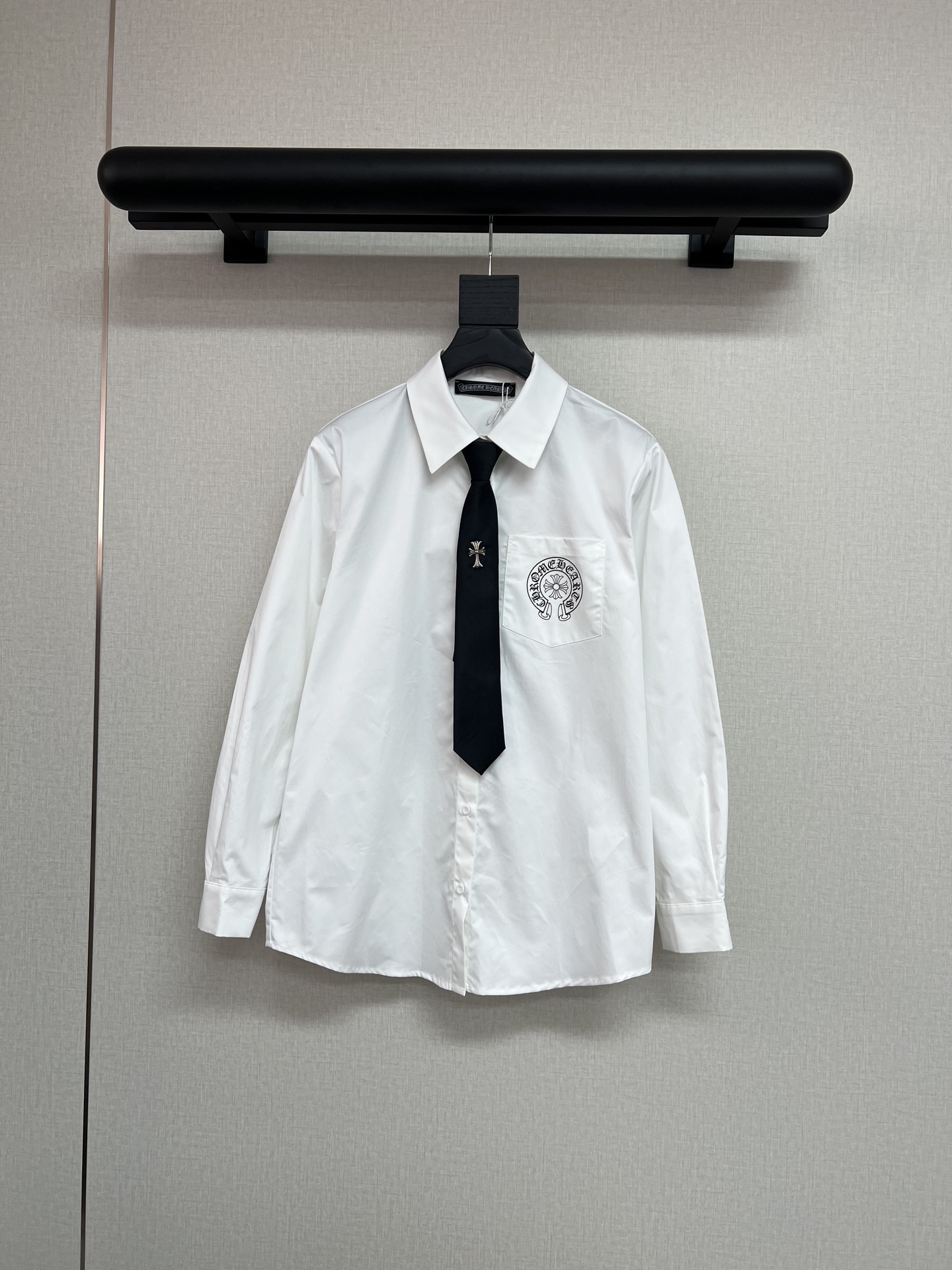 NO:508613,High-quality ChromeHearts 2025 early autumn new tie long sleeve shirt loose versatile cotton fabric high-end quality white SML, chrome hearts, chrome hearts, shirts, ties, alexander wang19860909高品质ChromeHearts克罗心2025早秋新款领带长袖衬衫宽松百搭纯棉面料高端品质白色SML,,chrome hearts,chrome hearts,shirts,ties,alexander wang,Women's clothing