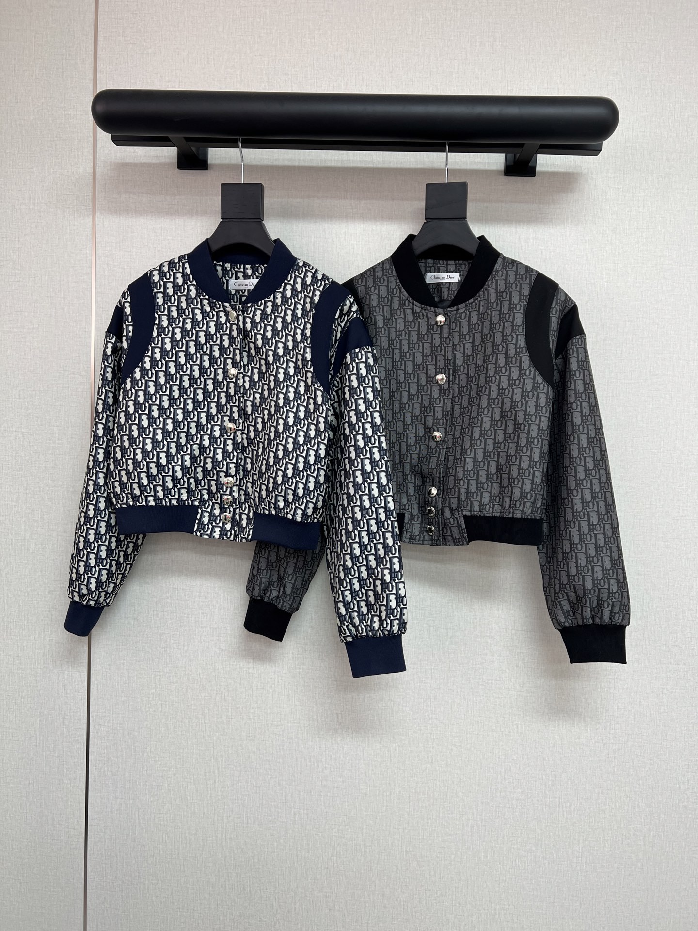 NO:608656,High quality Dio*25 new autumn and winter jacquard small jacket / versatile style / two colors SML,, dior, jackets & coats, jackets & coats, alexander wang19860909高品质Dio*25年秋冬新款提花小夹克外套/百搭款式/两色SML,,dior,jackets & coats,jackets & coats,alexander wang,Women's clothing