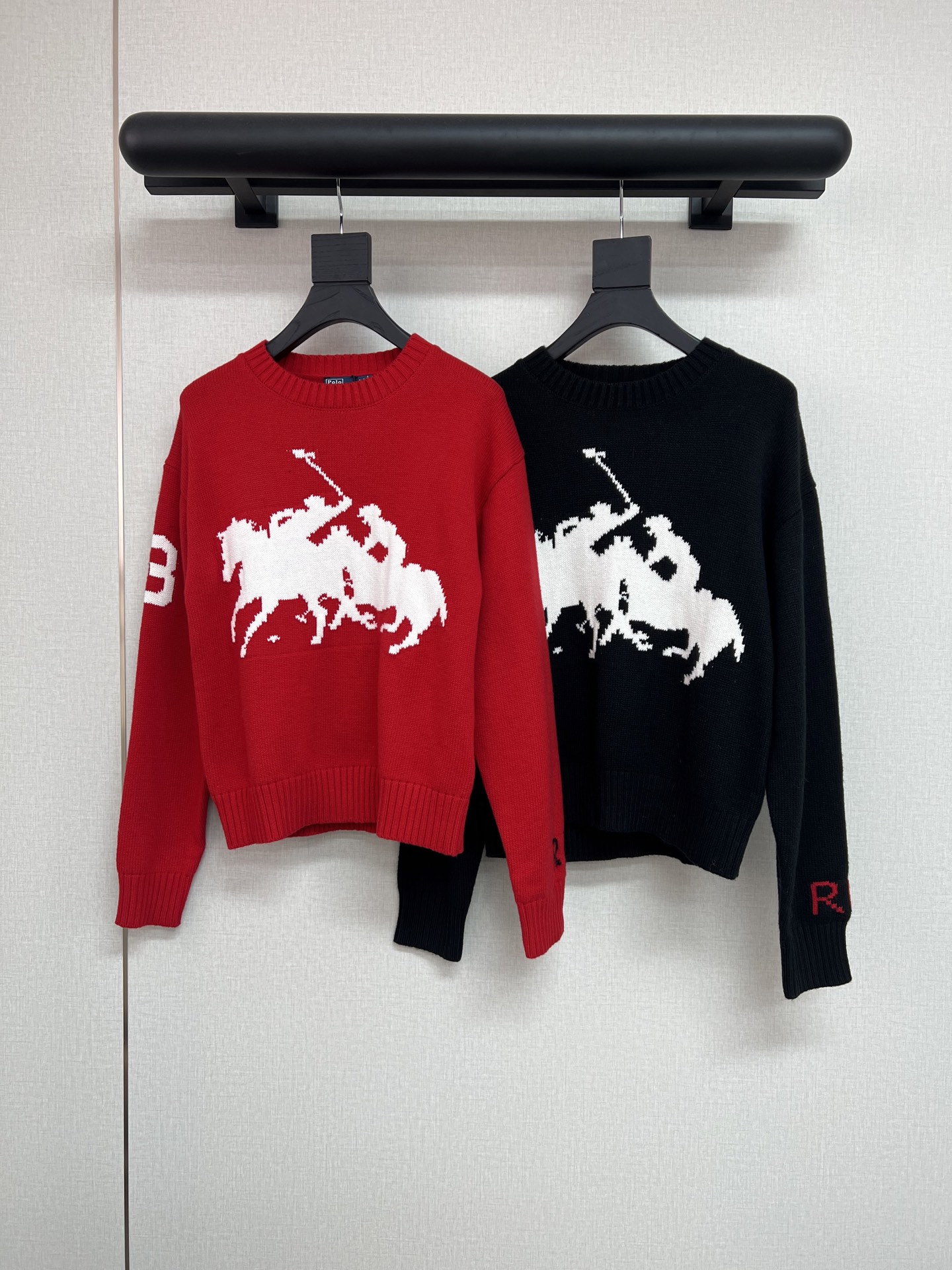 NO:713047,High-quality Raff RL2026 early spring series, New Year series limited edition, polo sports pattern knitted sweater, simple old money style, loose, comfortable and casual, just close your eyes and enjoy it. Two-color SML,,sweaters,19860909高品质拉夫RL2026早春系列 新年系列限定款 马球运动图案针织毛衣 简单的老钱风款式 宽松自在舒适休闲 闭眼入就好啦 两色SML,,sweaters,,Women's clothing