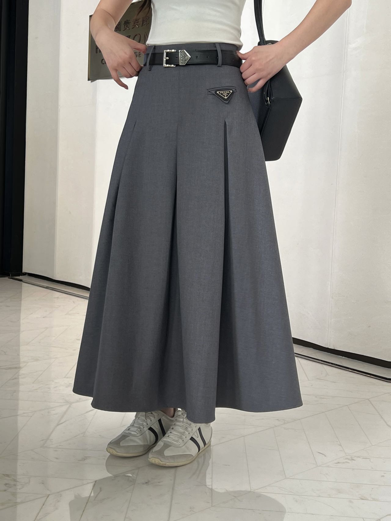 NO:737813,Upper body picture,,19860909上身图,,,Women's clothing