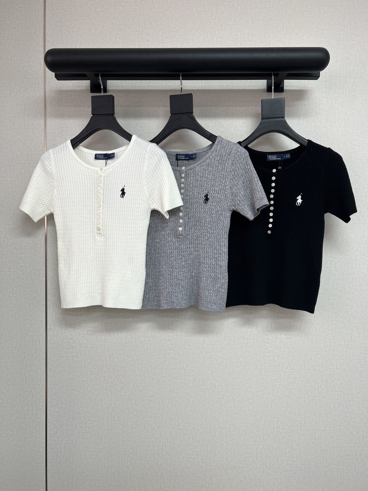 NO:751487,High-quality Polo 26* new spring and summer official website, synchronous round neck and short sleeves, soft fabric, advanced design, super versatile, not picky at all SML,,T-shirt,19860909高品质Polo 26* 春夏新款官网,同步圆领短袖 面料柔软款 高级设计 超级百搭 一点都不挑人 SML,,T-shirt,,Women's clothing