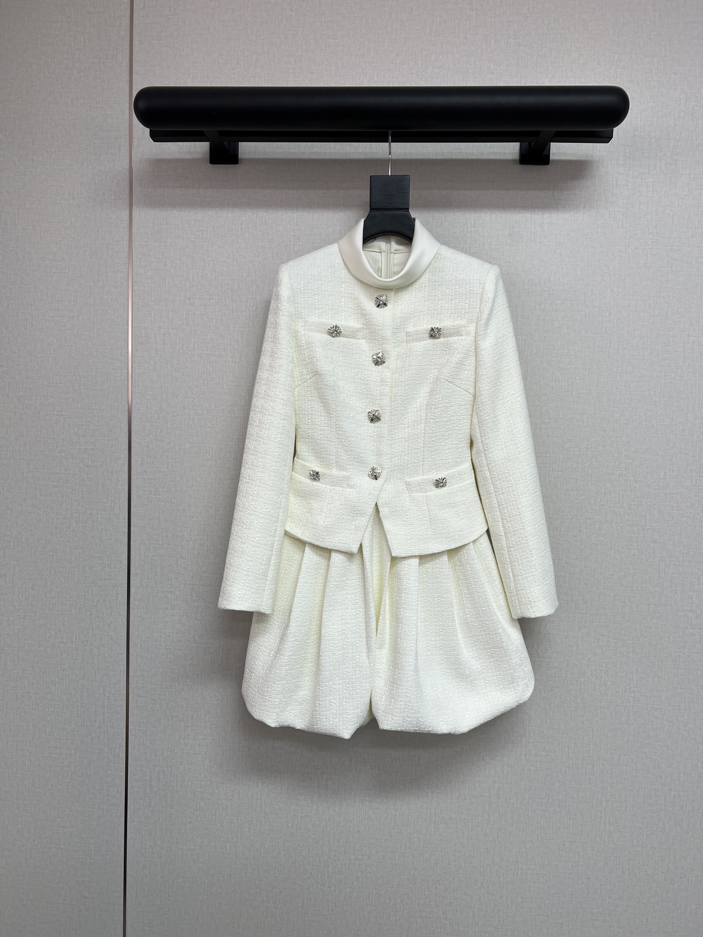 NO:761131,High-quality S*P home 2026 early spring new product, the rich and noble flower fake two-piece dress, high-end milk white SML,,skirts,19860909高品质S*P家2026早春新品 人间富贵花假两件连衣裙 高级奶白色SML,,skirts,,Women's clothing