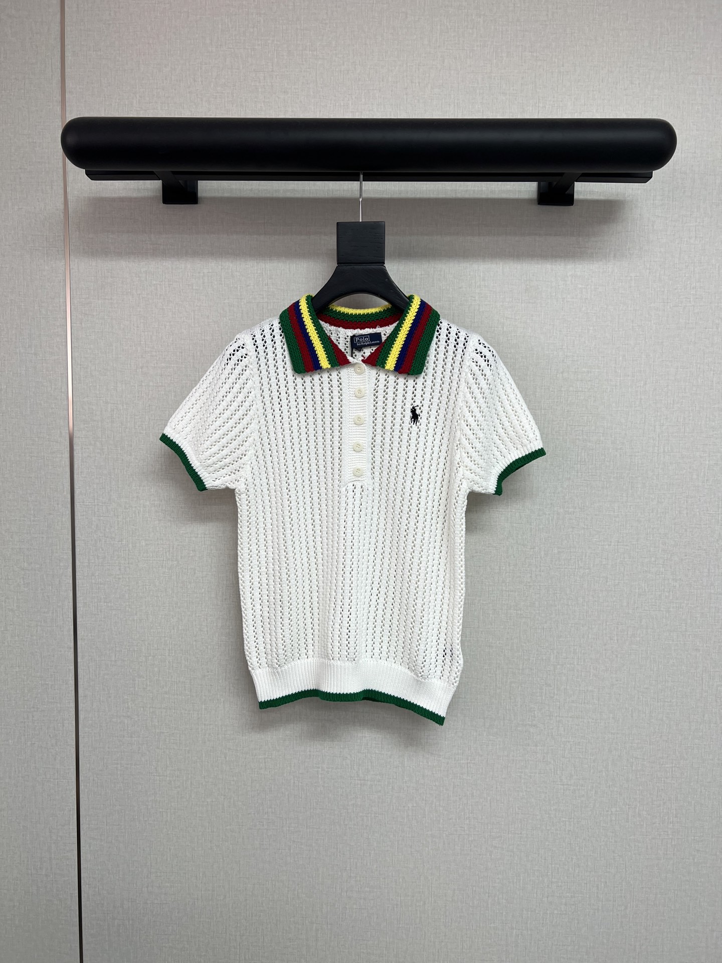 NO:796296,High-quality RL Raff 2026ss limited edition ~ Melbourne tennis series limited color thick-line knitted hollow short-sleeved top. Really good-looking ~ Made of special expanded cotton, soft and skin-friendly, comfortable and easy to wear. Really good-looking SML, T-shirt,19860909高品质RL拉夫2026ss限定款～ 墨尔本网球系列限定 彩色粗线针织镂空短袖上衣 真的巨好看～ 采用特制的膨体棉晴 软糯亲肤舒适好穿 真的好看啊SML,,T-shirt,,Women's clothing